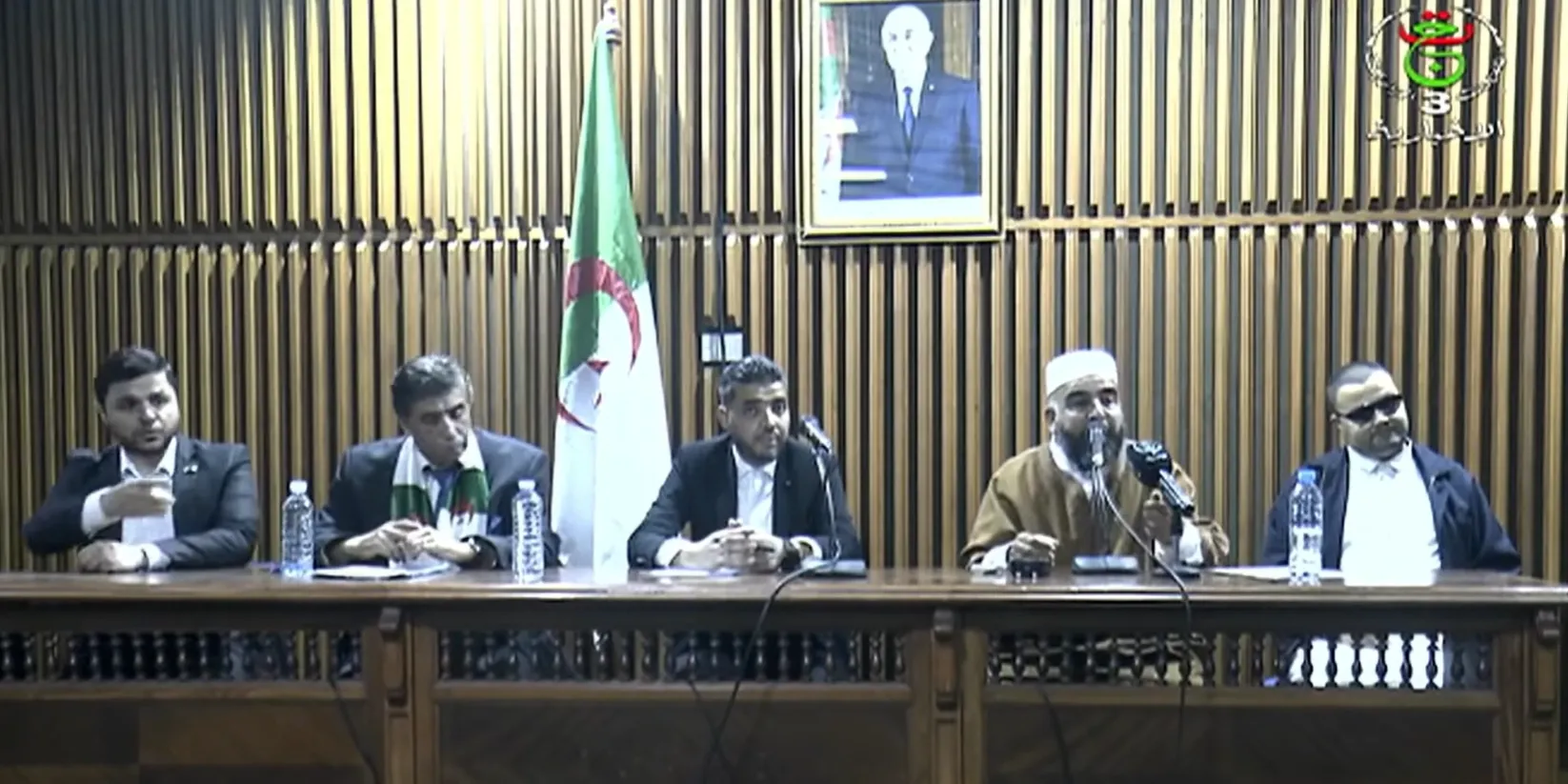 ممثل الحركة يشارك في الندوة التاريخية التي نظمها قصر الثقافة مفدي زكريا